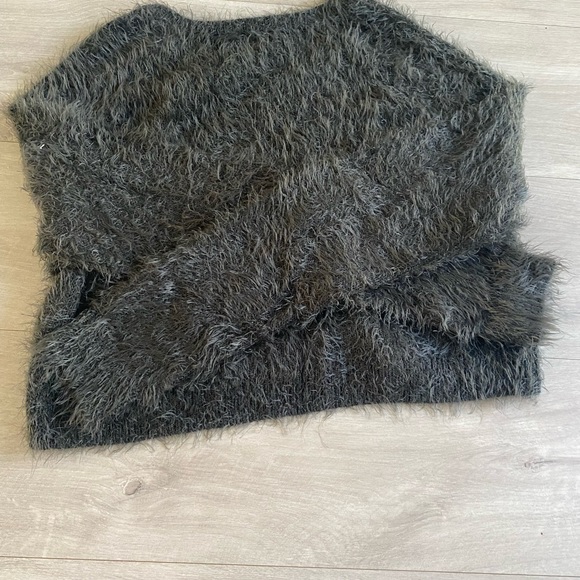 Abercrombie and fitch crop sweater - Picture 4 of 4